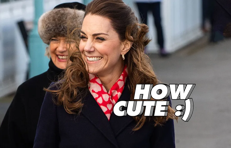 kate-middleton-princesa-disculpa-niña-cenicienta-Zara