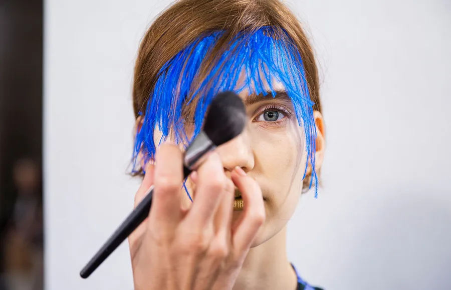 pintar-pelo-casa-guía-raíz-tinte-teñir