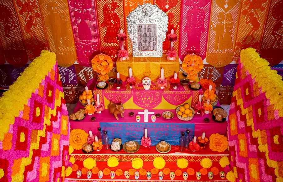 dia-de-muertos-altar.jpg