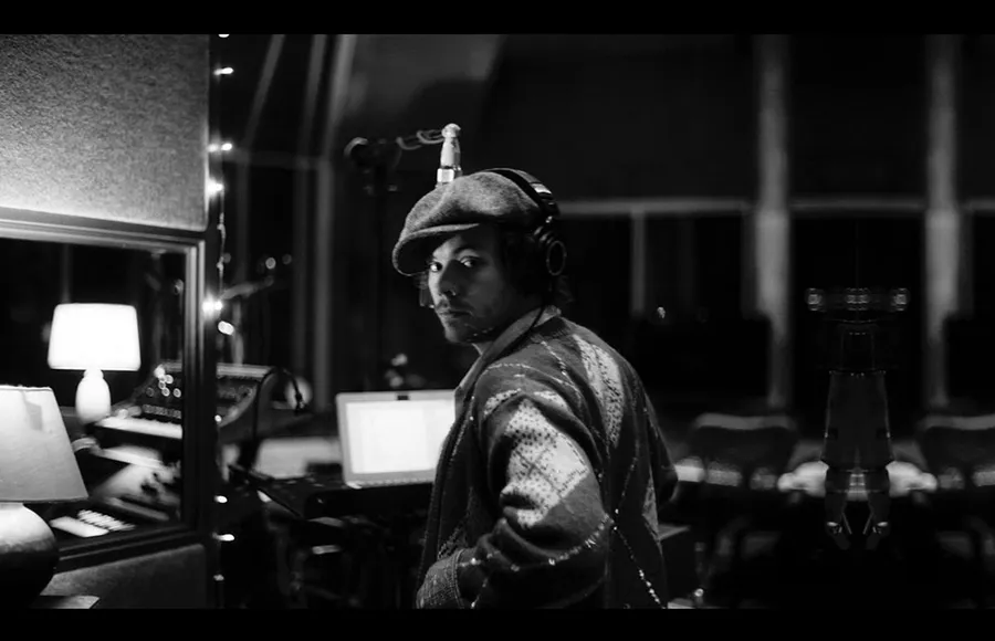 Harry Styles revela a quién le escribió Adore You"