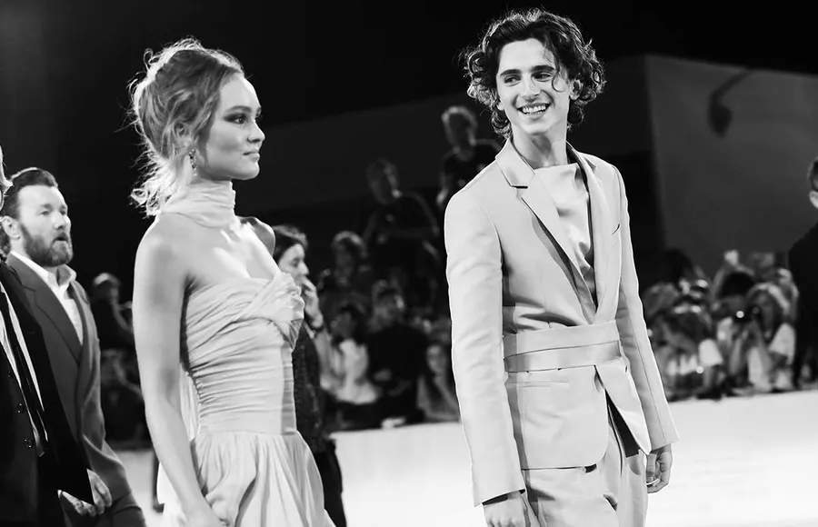 Timothée-Chalamet-and-Lily-Rose-Depp.jpg