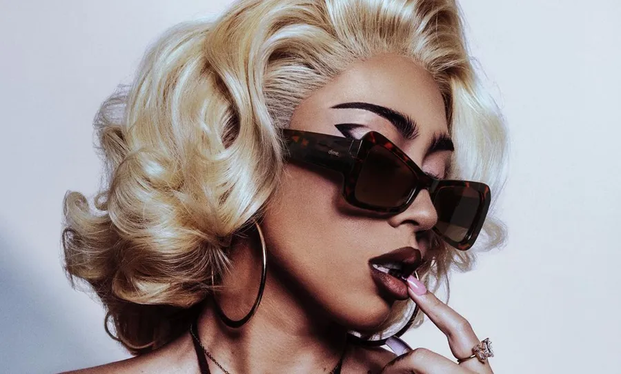 kali uchis lentes