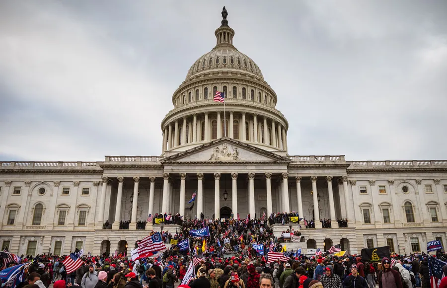 us-capitol-trump.jpg
