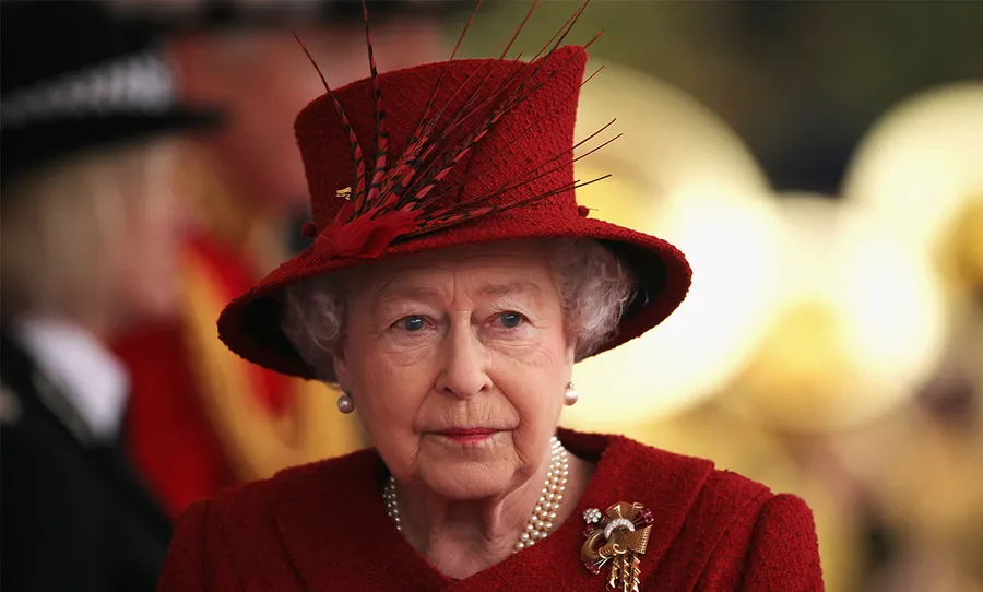 reina isabel covid