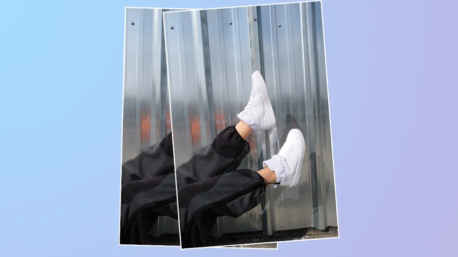 Tres formas diferentes de quitar las machas amarillas a tus tenis blancos.