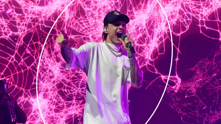 Peso Pluma está nominado en dos categorías en los VMAs 2023.
