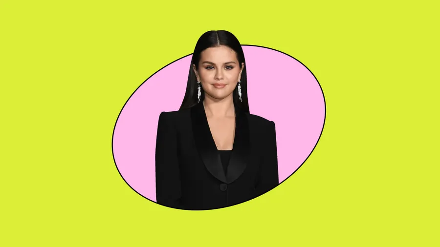 Selena Gomez es atacada por aparentemente romper la reglas de la huelga SAG-AFTRA.