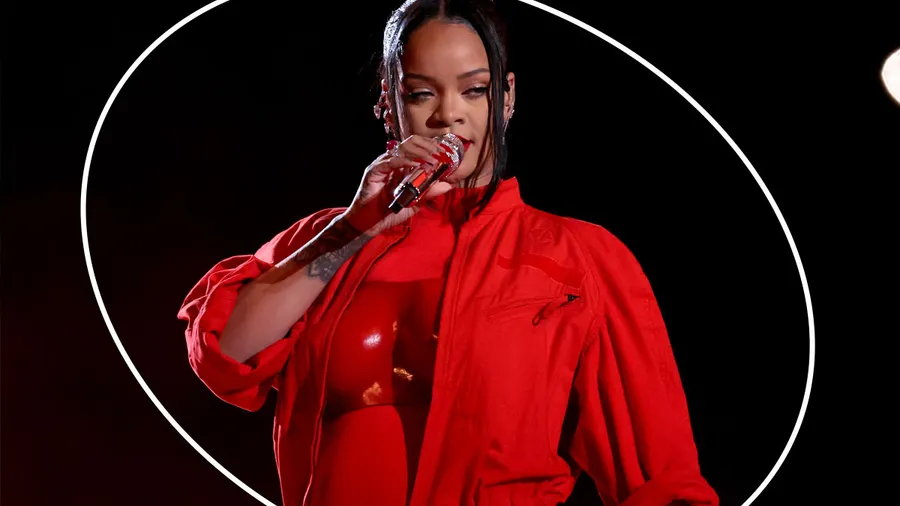 Las residentes de un asilo recrean el perfomance de Rihanna en el medio tiempo del Super Bowl y la cantante les envió flores.