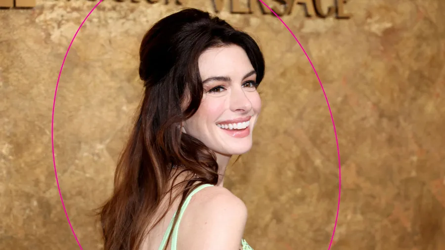 Anne Hathaway recuerda que le advirtieron que a los 35 años, su carrera iría en declive.
