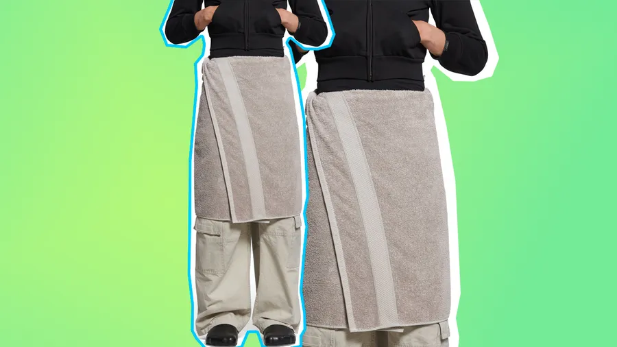 BALENCIAGA-TOWEL.jpg