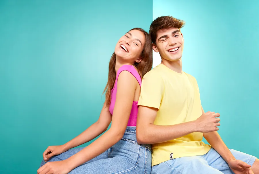 Modelos de la campaña Acniben de ISDIN