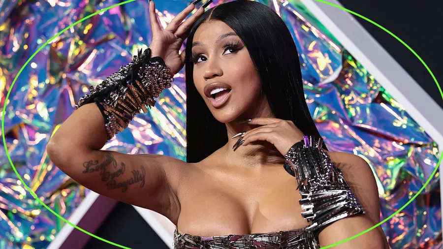 Cardi B confirma que lleva soltera "un minuto"