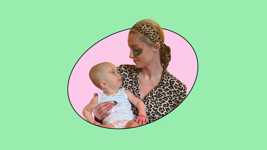 Paris Hilton no le cambió el pañal a su hijo durante un mes.jpg