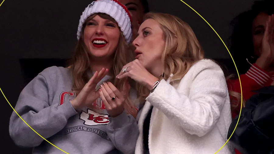 Taylor Swift entrega billetes de 100 USD a los meseros de su suite en el estadio