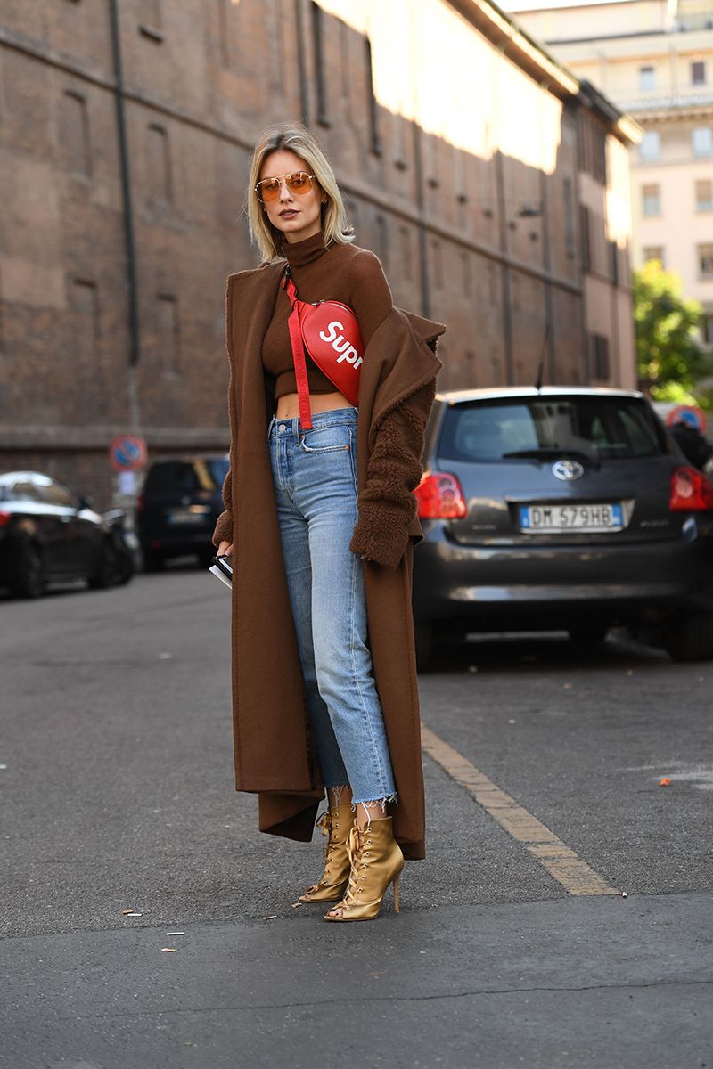 Street Style, Spring Summer 2018, Milan Fashion Week, Italy - 21 Sep 2017