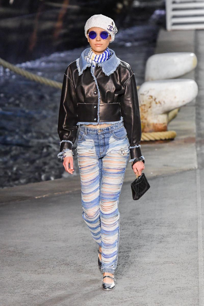 Chanel Cruise 2018/2019 Collection : Runway