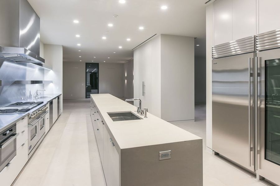 kim-kardashian-kanye-west-bel-air-house-altman-6-1530304081
