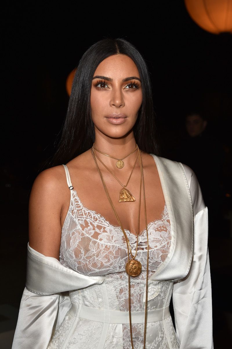 Givenchy : Front Row - Paris Fashion Week Womenswear Spring/Summer 2017