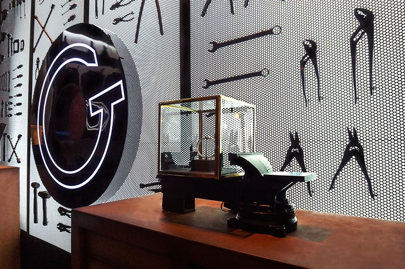 cartier_precious_garage_1