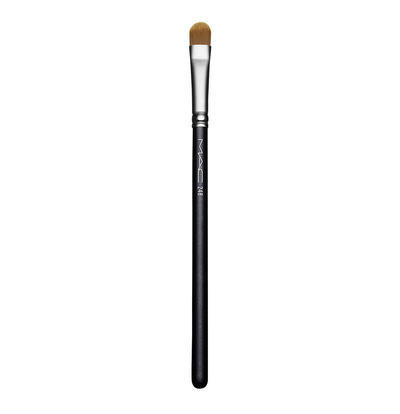 MAC-248-Small-Eye-Shader-Brush.jpg