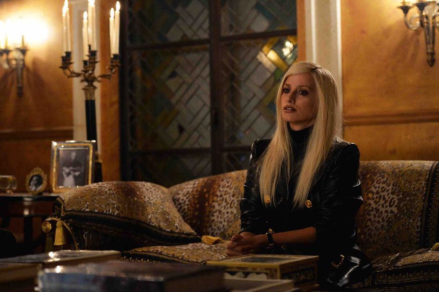 Penélope Cruz es Donatella Versace en EL ASESINATO DE GIANNI VERSACE AMERICAN CRIME STORY - FX (6)