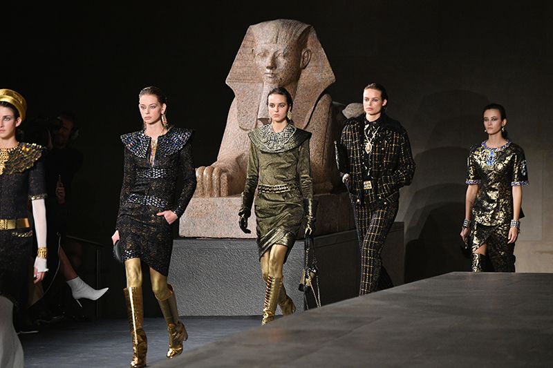 Chanel Metiers D'Art 2018/19 Show - Runway