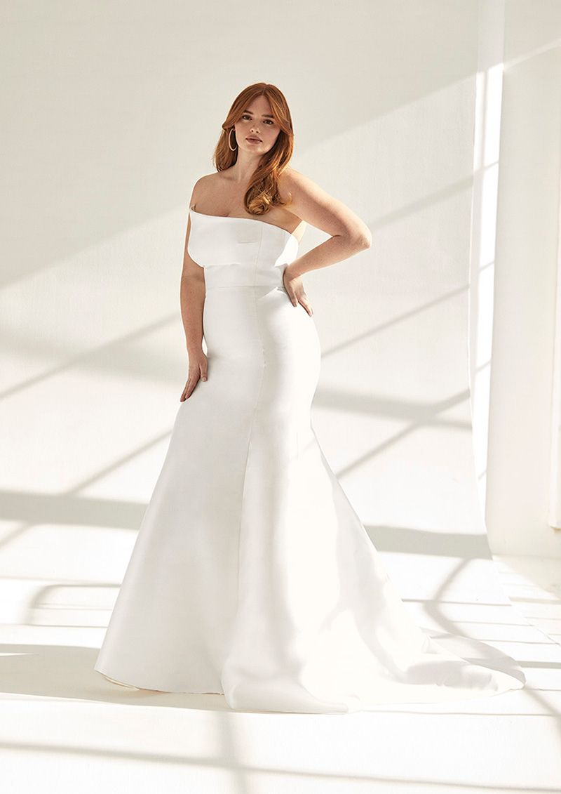 ashley-graham-pronovias-2