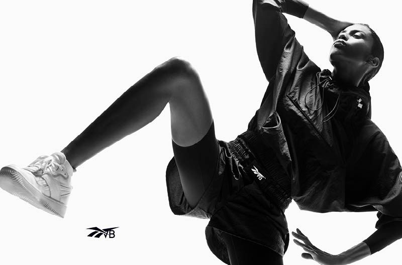 603513_C22560_SS20_Victoria_Beckham_Season3_Horizontal_GP_10v2