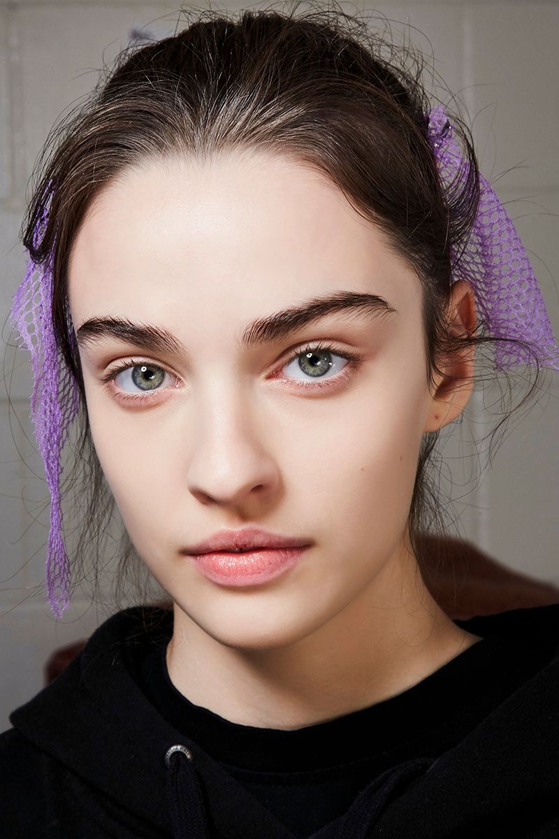 crema hidratante-marc jacobs-youthquake-modelo-piel-complexión-1.jpg