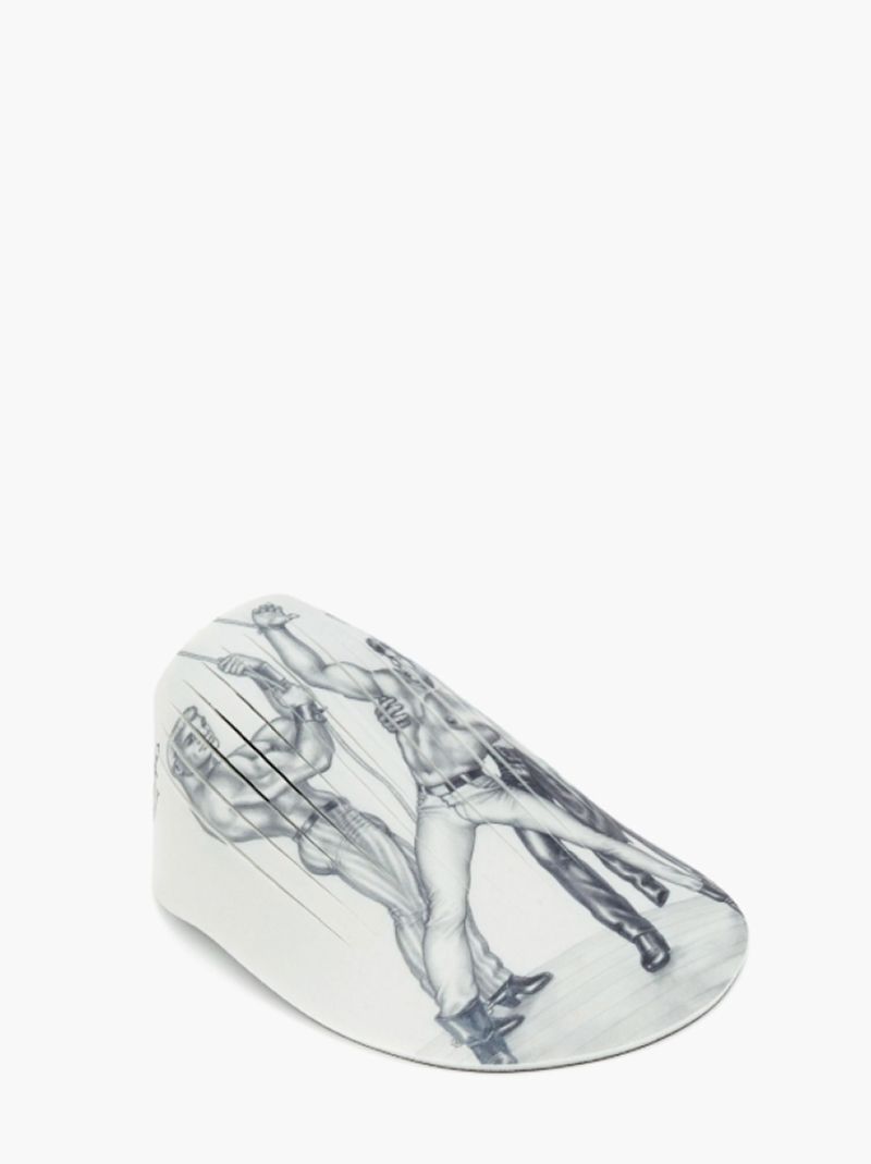 jw-anderson-tom-of-finland-3