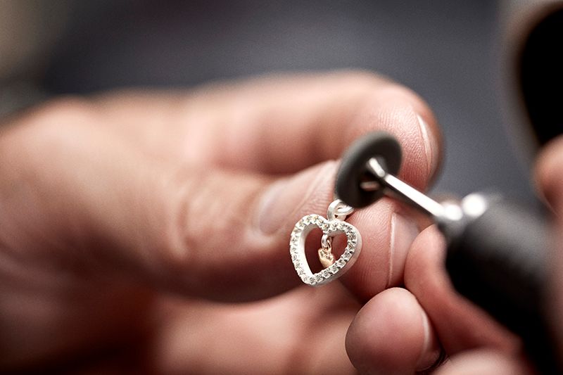 pandora-joyeria-sostenible-metales-reciclados-3