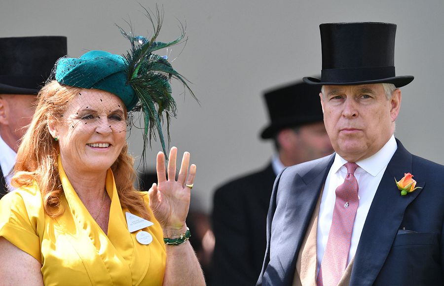 Sarah-Ferguson-Bridgerton.jpg