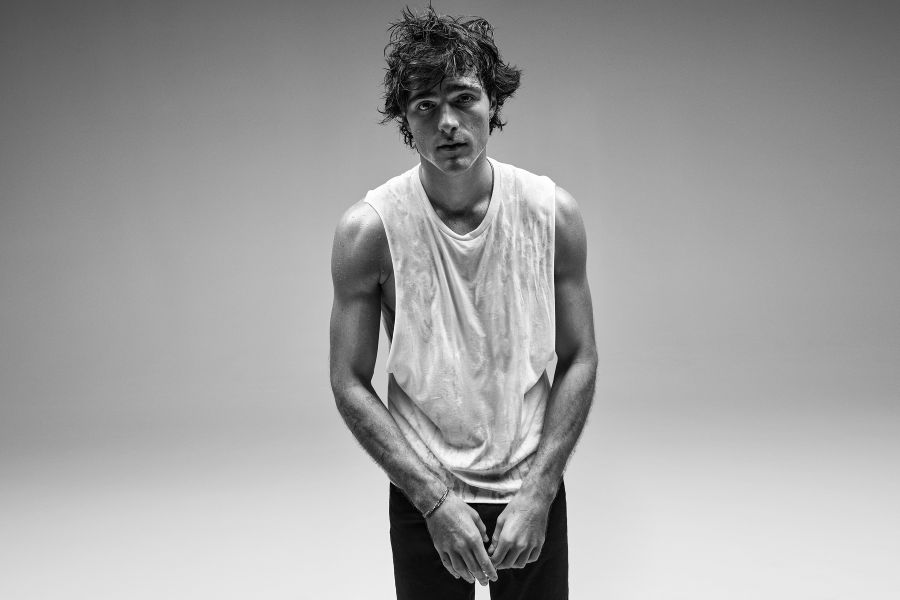 Jacob-Elordi-Calvin-Klein-02.jpg