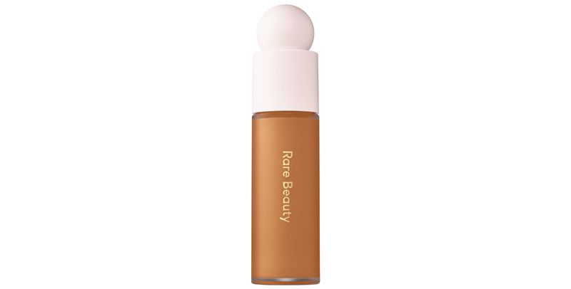 RARE BEAUTY-baking-polvos-base-corrector-maquillaje-kardashian-tecnica.jpg