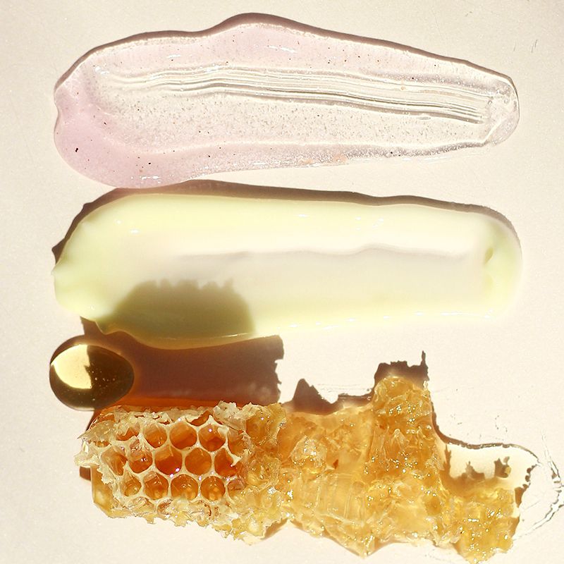 fórmulas-abeja-reina-marca-mexicana-cuidado-personal-miel-orgánica-apícultura-productos-skincare-piel-belleza-linea-medio-ambiente-fuente-natural.jpg
