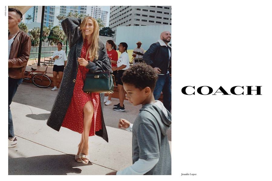 Jennifer López para Coach Campaña 2021.jpg