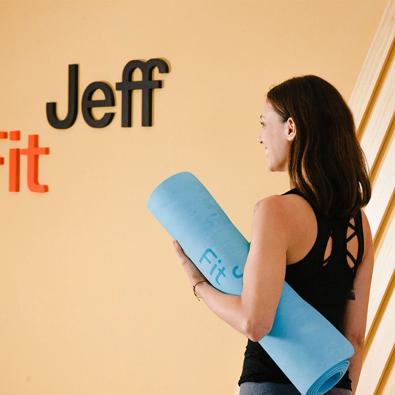 nueva-tendencia-fitness-e-fitness-alternativa-ejercicio-en-casa-clases-en-linea-apps-entrenamiento-online-entrevista-diego-moya-fit-jeff-pandemia-live-on-demand-entrenador-actividad-presencial.jpg