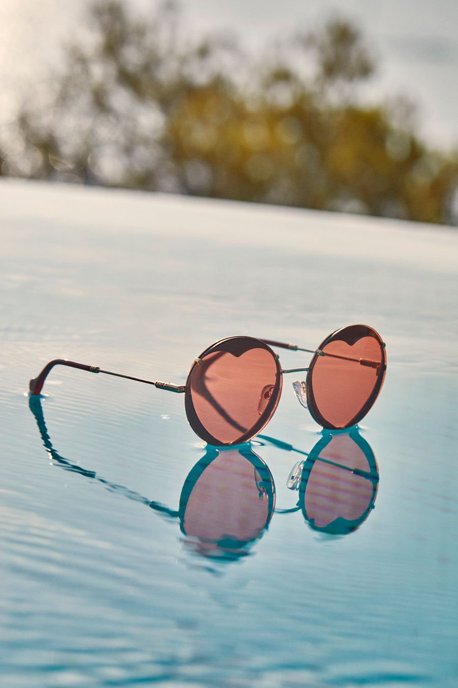CAROLINA_HERRERA_Hearts_CH0013S.jpg