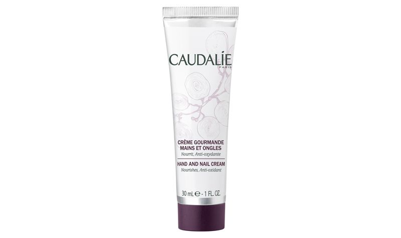 CAUDALIE-uñas-como cuidar tus uñas-manicure-cuticula-hidratar.jpg