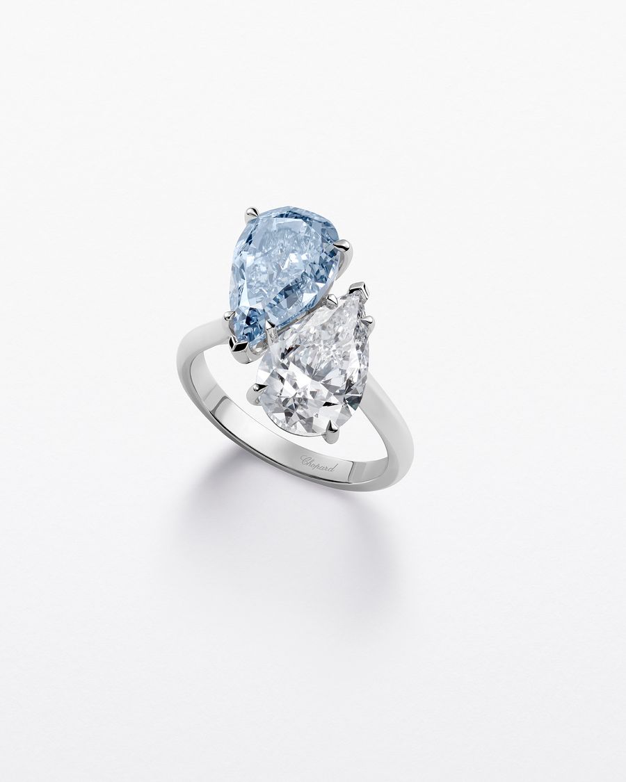 Diamond ring_828474-1001.jpg