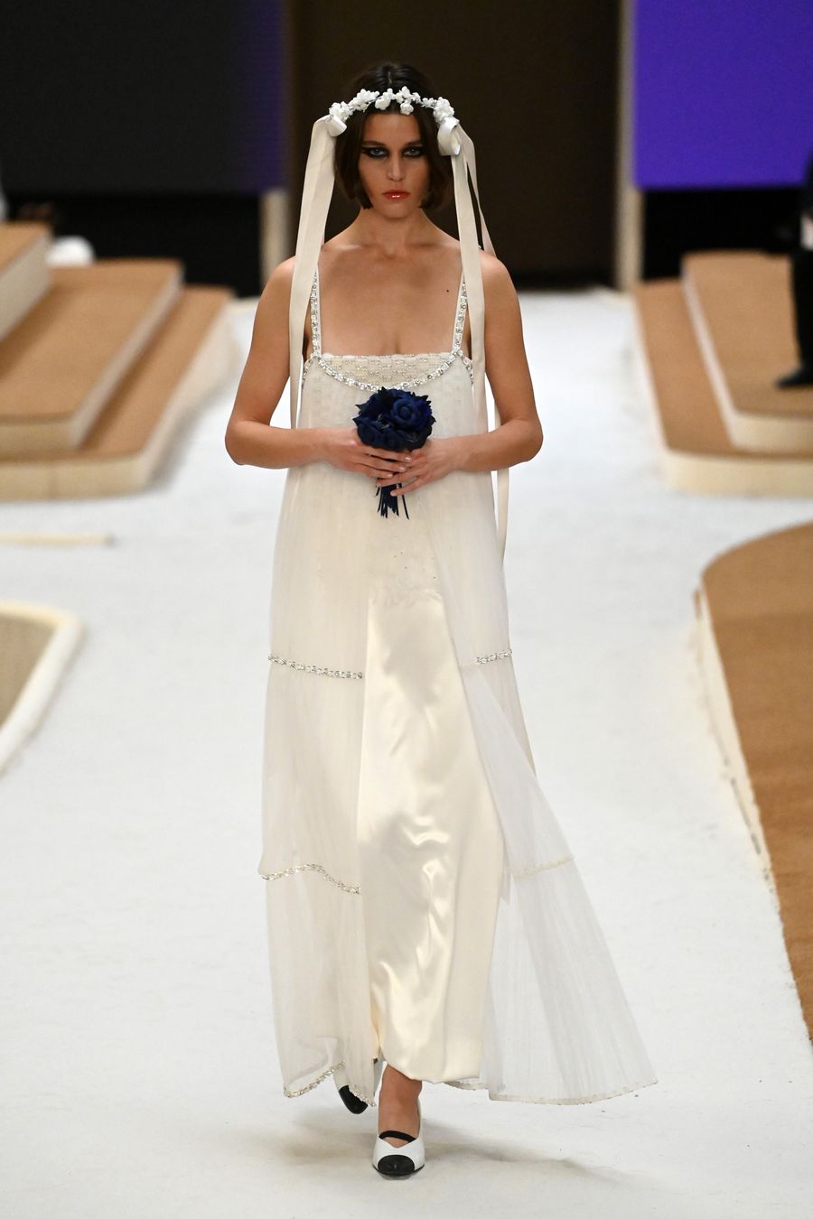 Chanel : Runway - Paris Fashion Week - Haute Couture Spring/Summer 2022