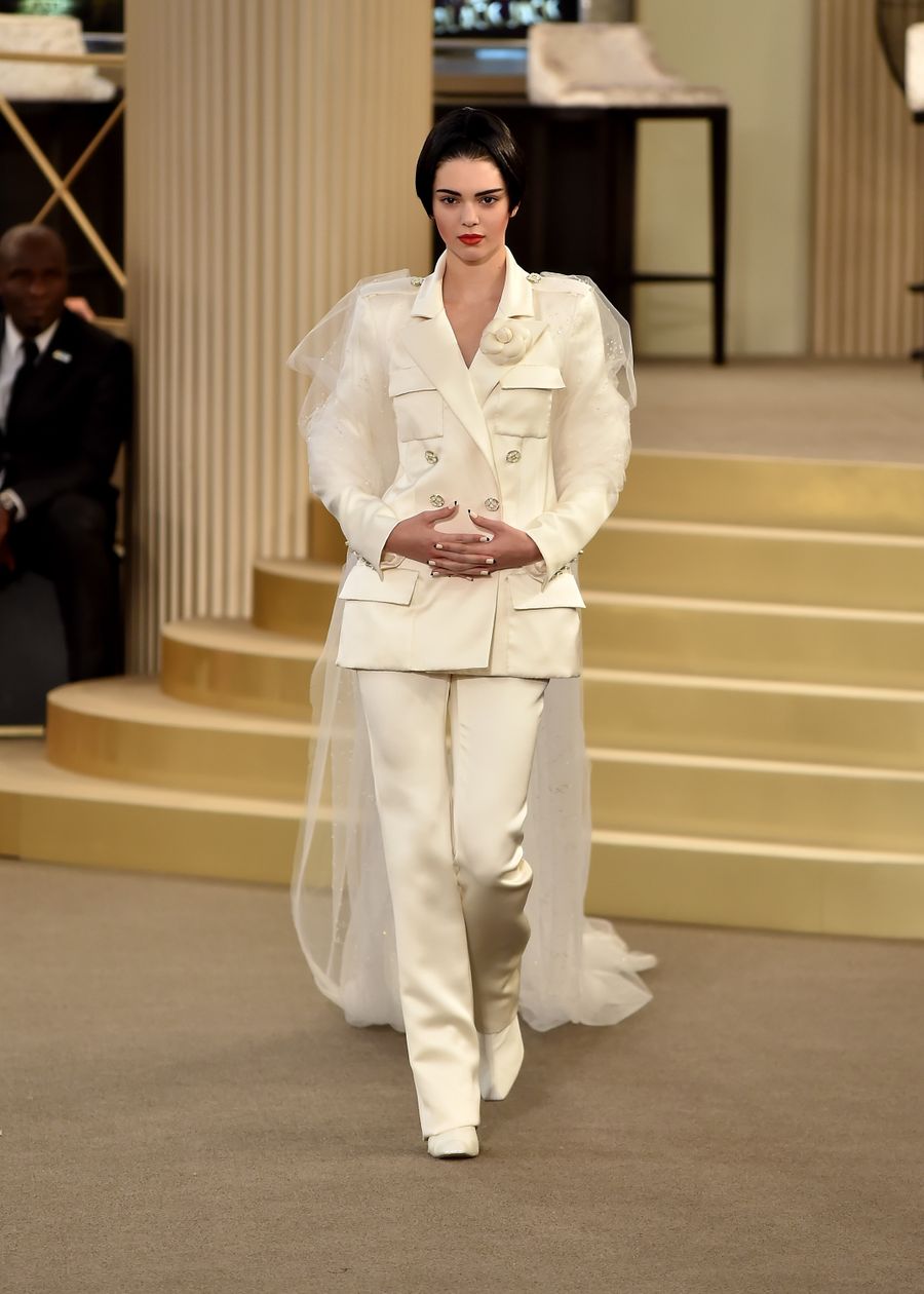 Chanel : Runway - Paris Fashion Week - Haute Couture Fall/Winter 2015/2016