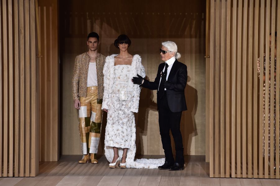 Chanel : Runway - Paris Fashion Week - Haute Couture Spring Summer 2016