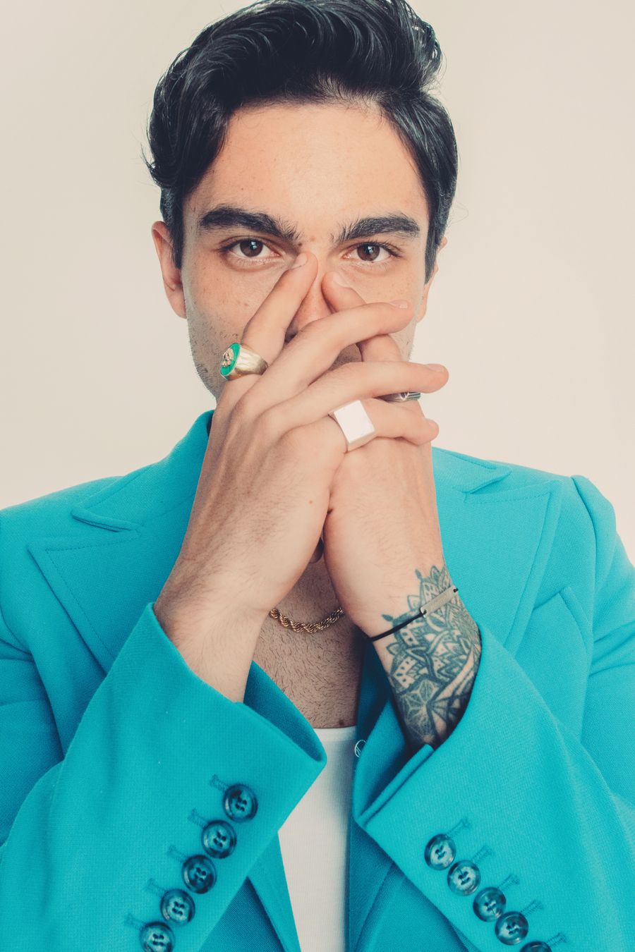 SERGIO-MAYER-MORI-REBELDE-ELLE-02.jpg