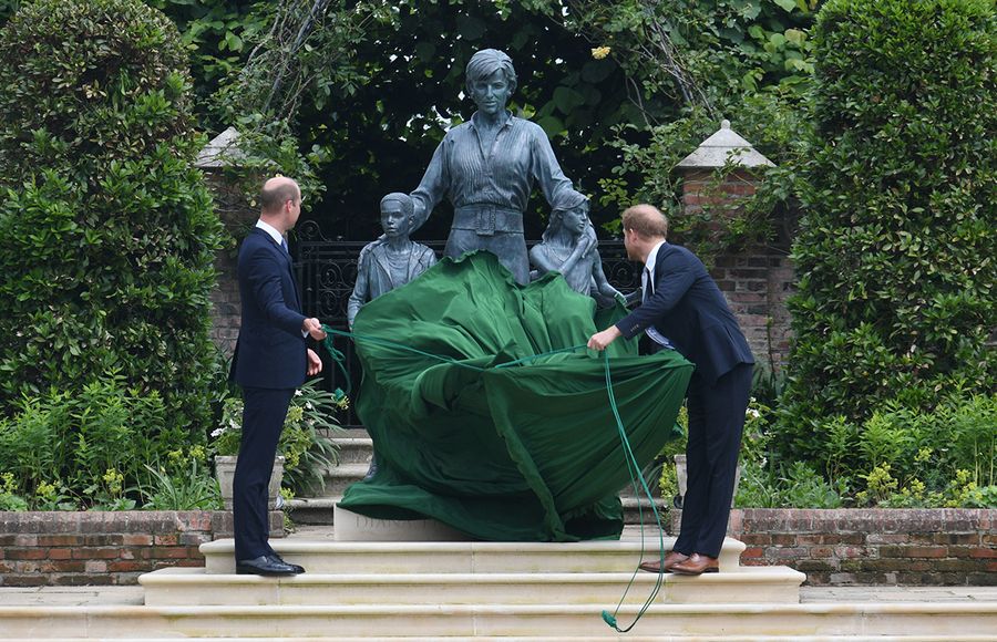 Estatua Lady Di princesa Diana 60 años