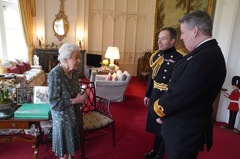 reina isabel covid