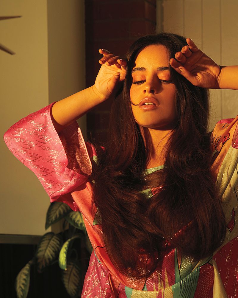 Camila-Cabello-Elle-Portada-Abril-Nuevo-Álbum-2022-Raíces-Latinas-5.jpg