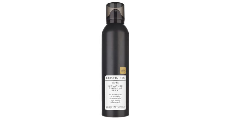 kristin ess-jen atkin-pelo-cabello-frizz-cepillo de diente-spray fijador-hair spray.jpg