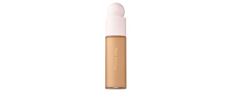 RARE BEAUTY-iluminador-highlighter-contour-contouring-complexion-bella hadid-maquillaje-makeup-truco.jpg