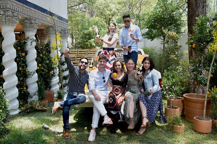 Amigos en evento Chandon Garden Spritz2.jpg